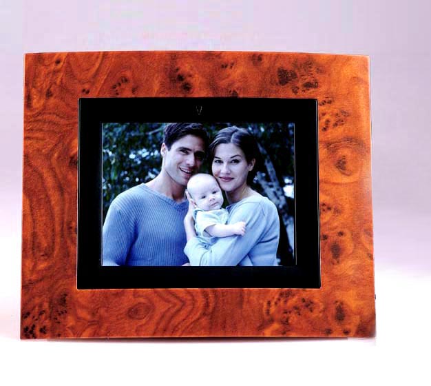 Grain of wood decorate frame