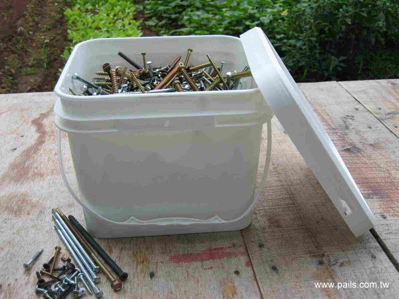 Plastic Boxes, Screw Pails, Nail Pails, Fastener Pails